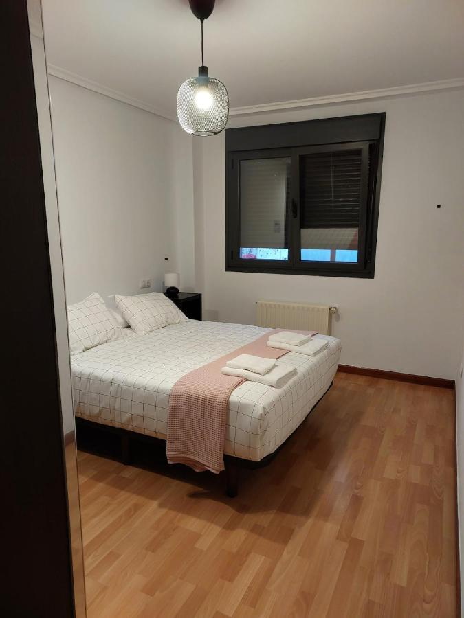 145A Apartamento moderno dos habitaciones Gijón Exterior foto